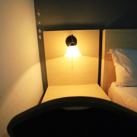 Urbanview Hotel Mulia Indah Palopo Zewnętrze zdjęcie