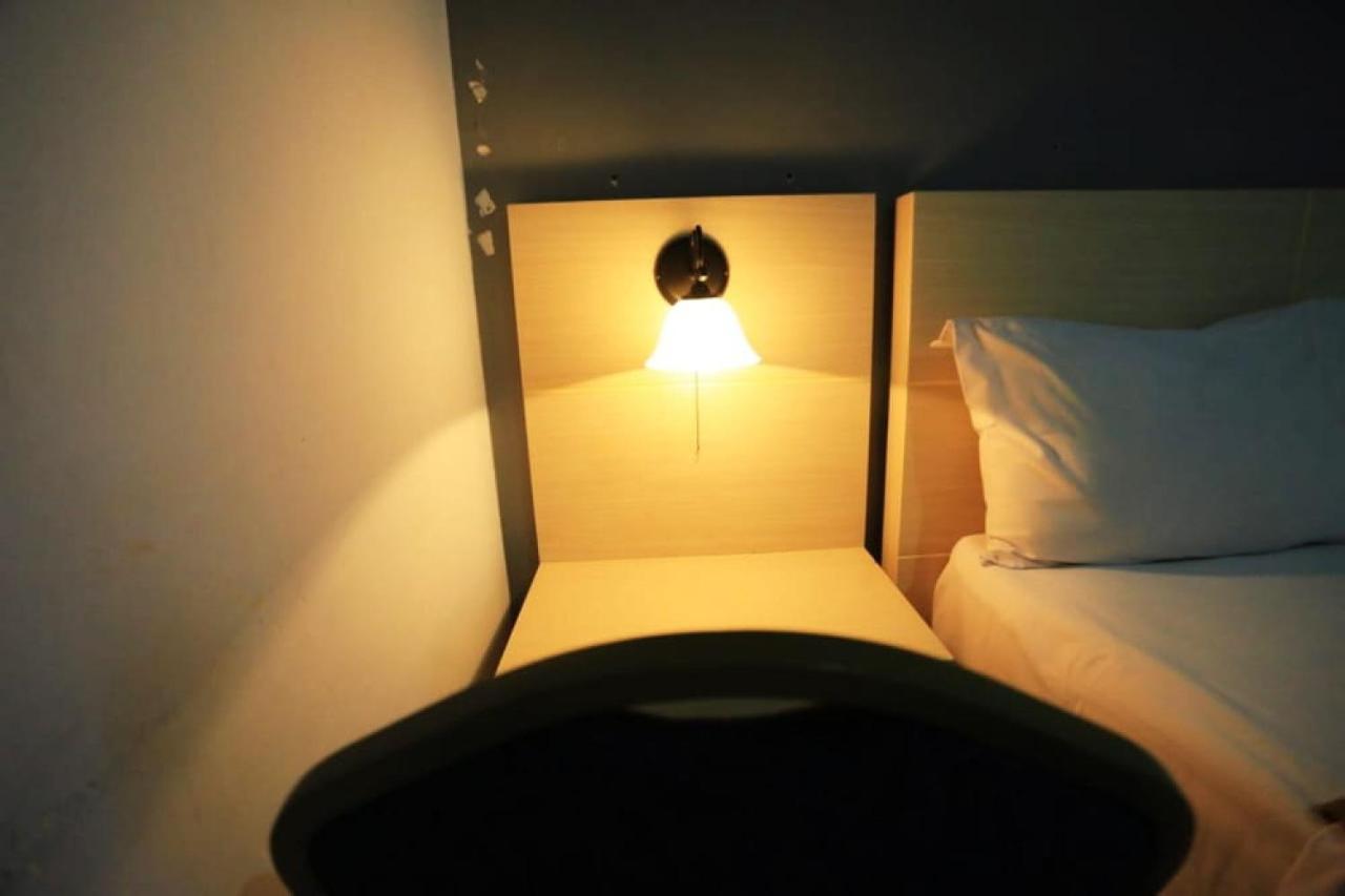 Urbanview Hotel Mulia Indah Palopo Zewnętrze zdjęcie