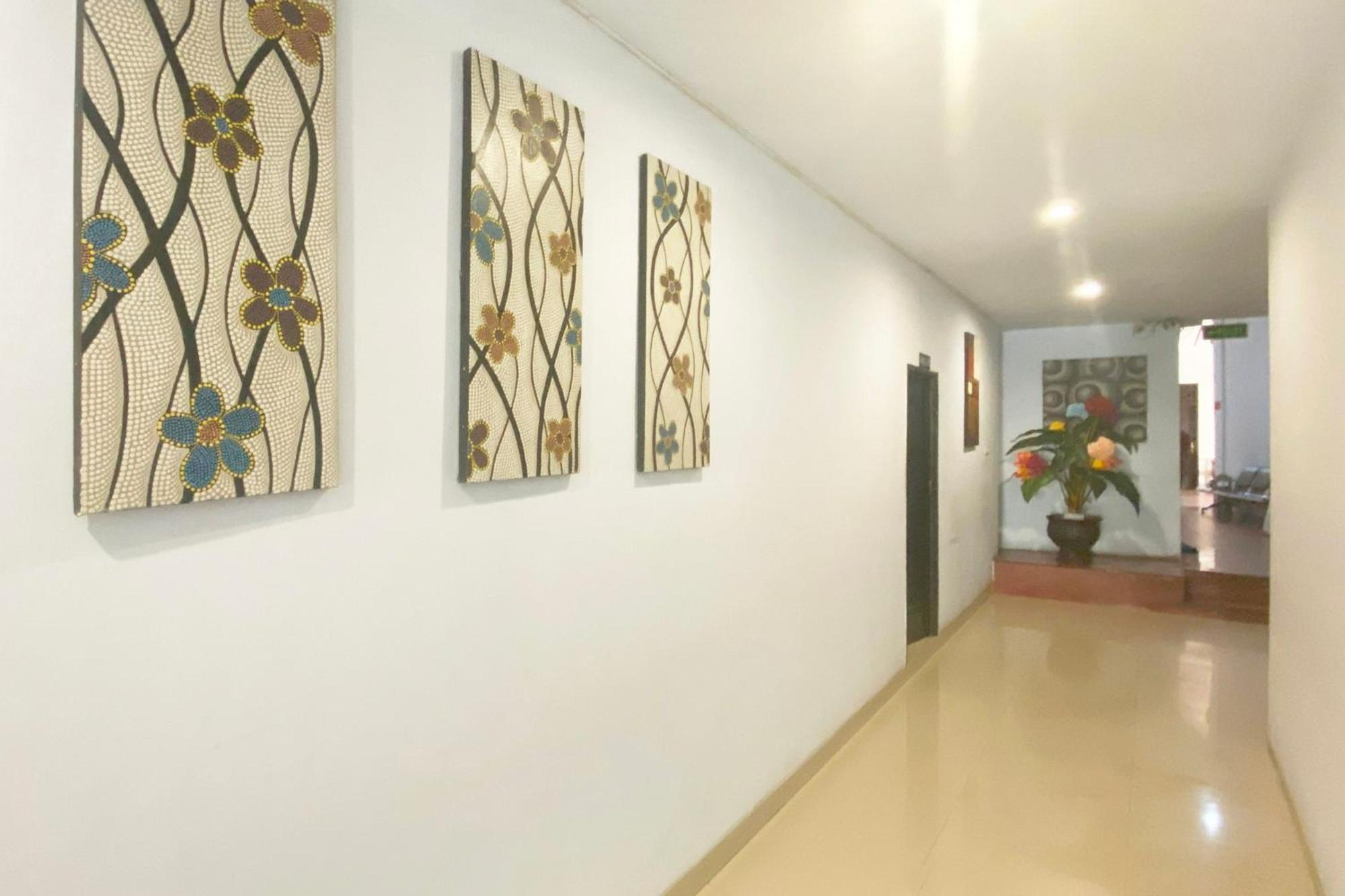 Urbanview Hotel Mulia Indah Palopo Zewnętrze zdjęcie